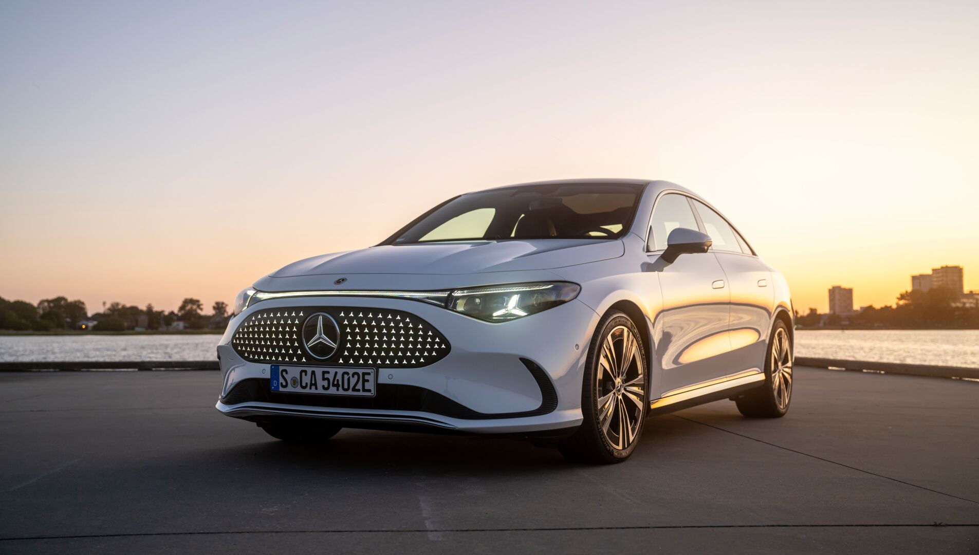 © © Mercedes-Benz AG